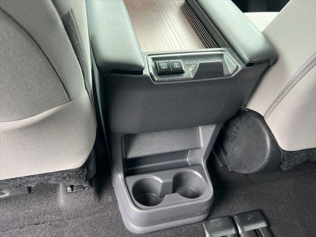 Certified 2023 Toyota Sienna LE FWD image 18
