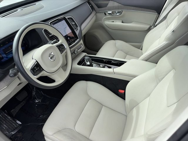 Used 2023 Volvo XC90 B6 Plus w/ Protection Package Premier AWD/4WD image 19