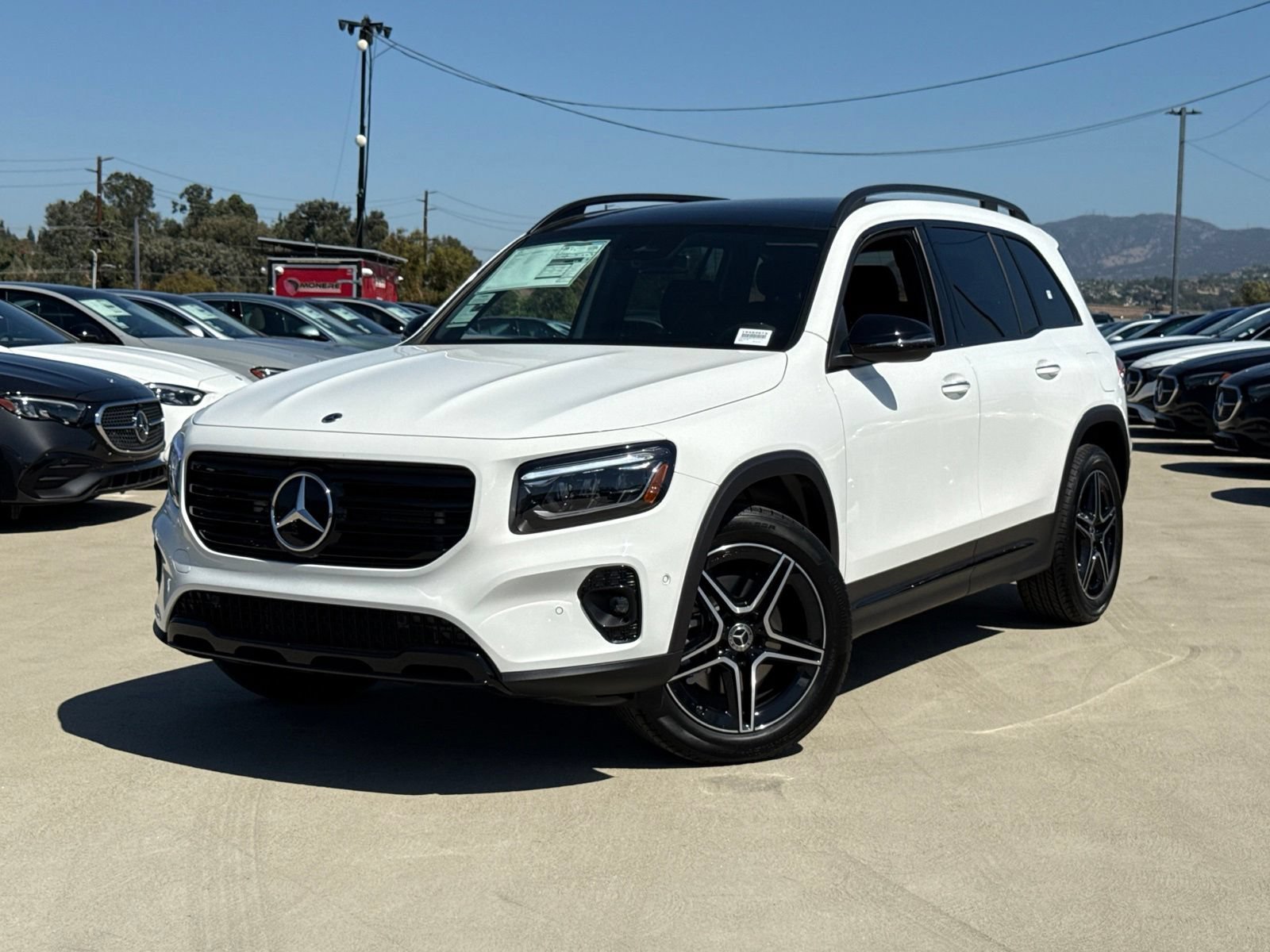 New 2026 Mercedes-Benz GLB 250 image 2
