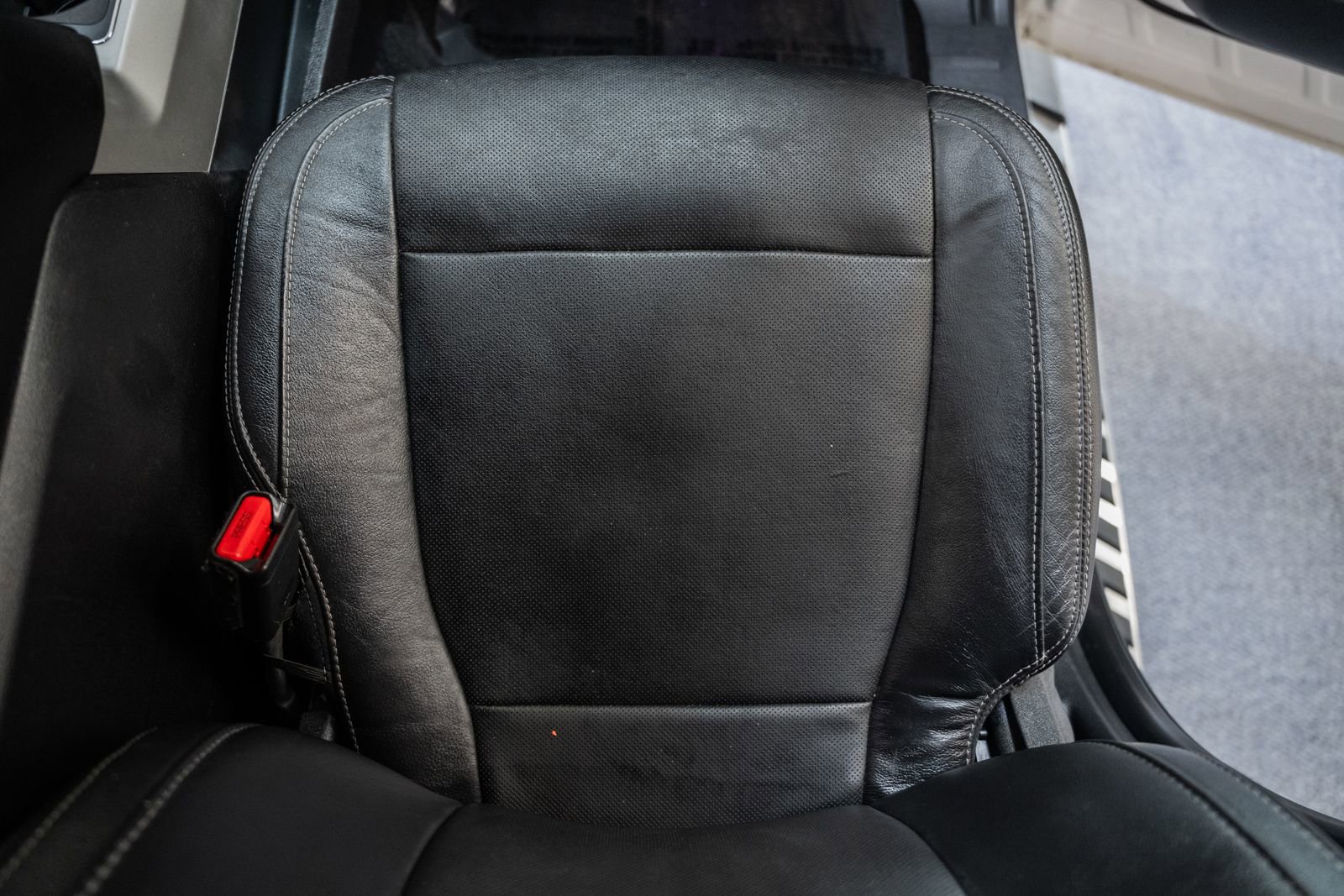 Used 2015 Ford F150 Lariat w/ Equipment Group 501A Mid image 39