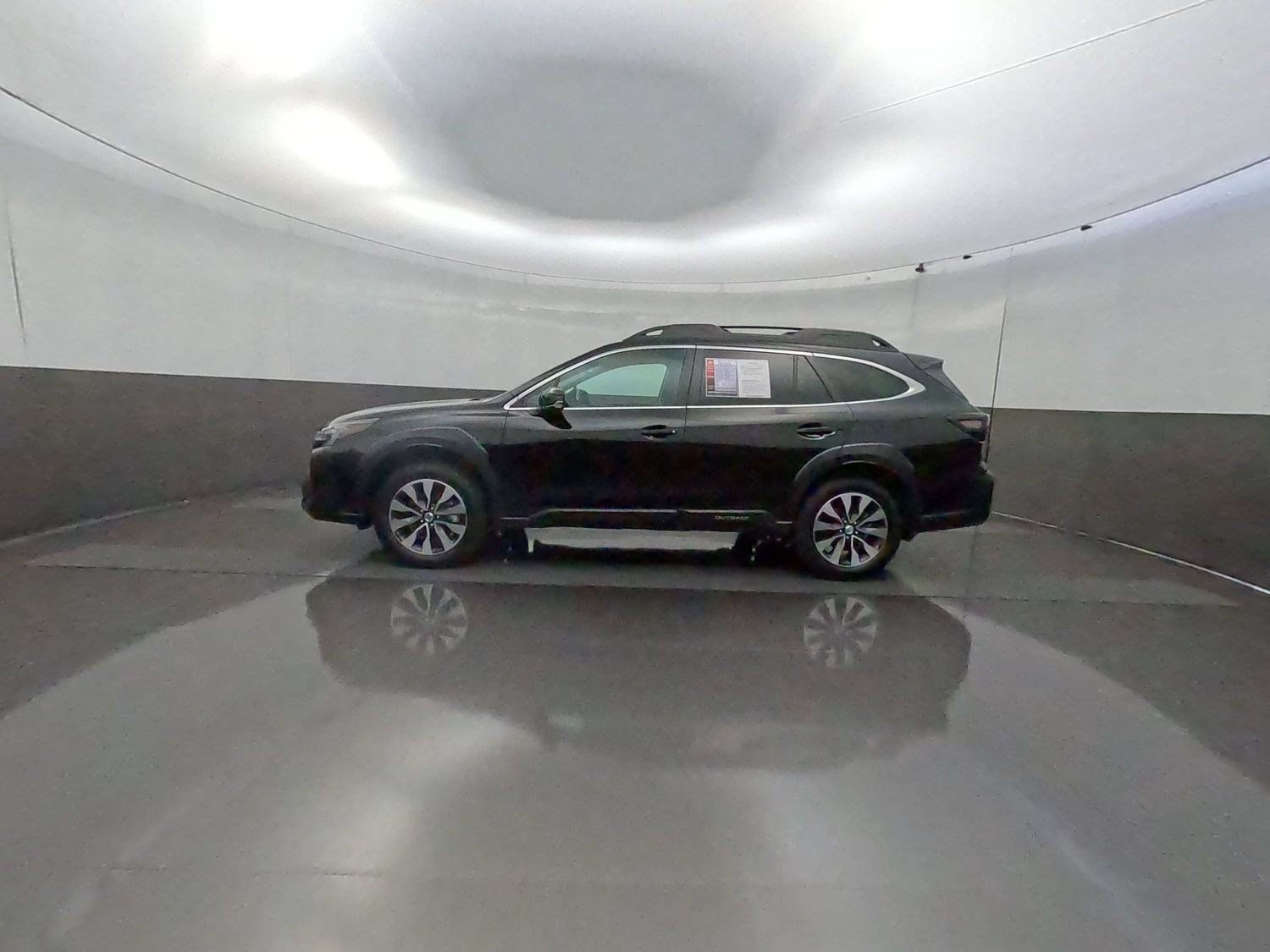 Used 2023 Subaru Outback Limited AWD/4WD image 5