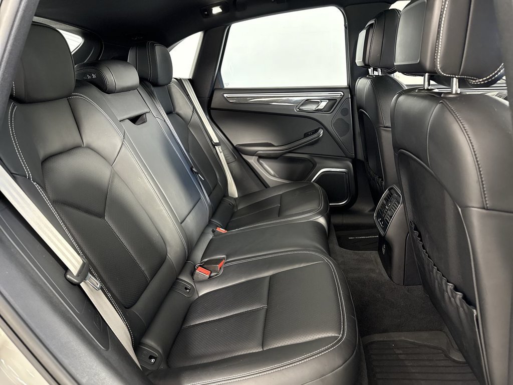 Certified 2024 Porsche Macan GTS AWD/4WD image 22