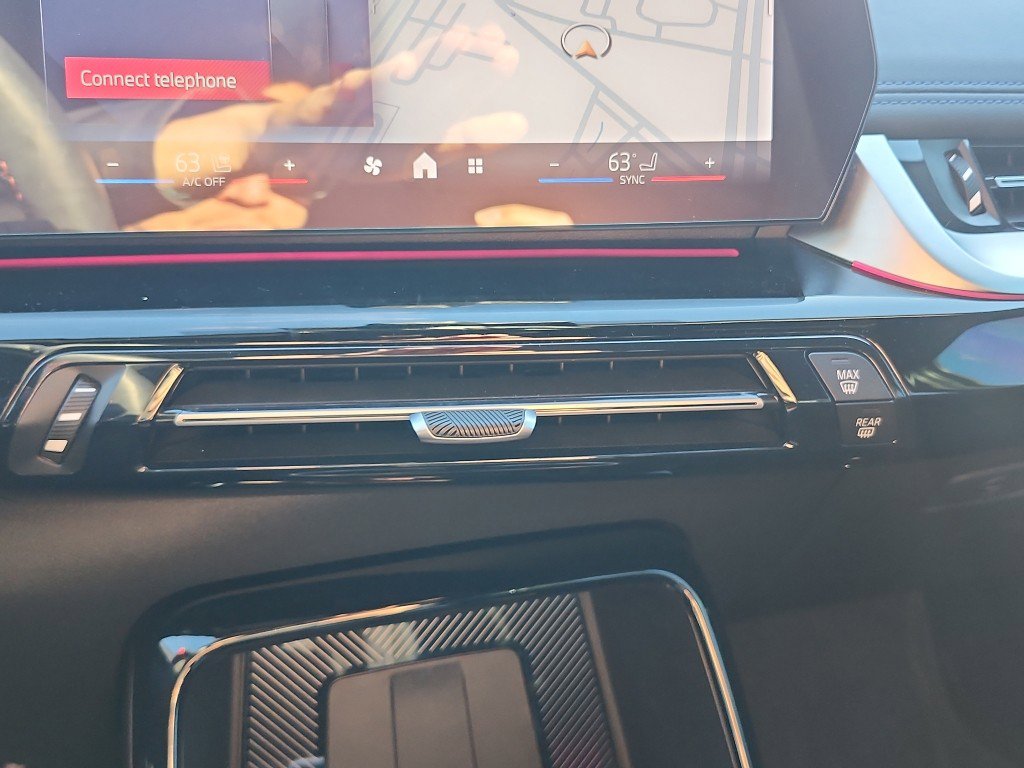 Used 2024 BMW X1 M35i w/ Premium Package image 29