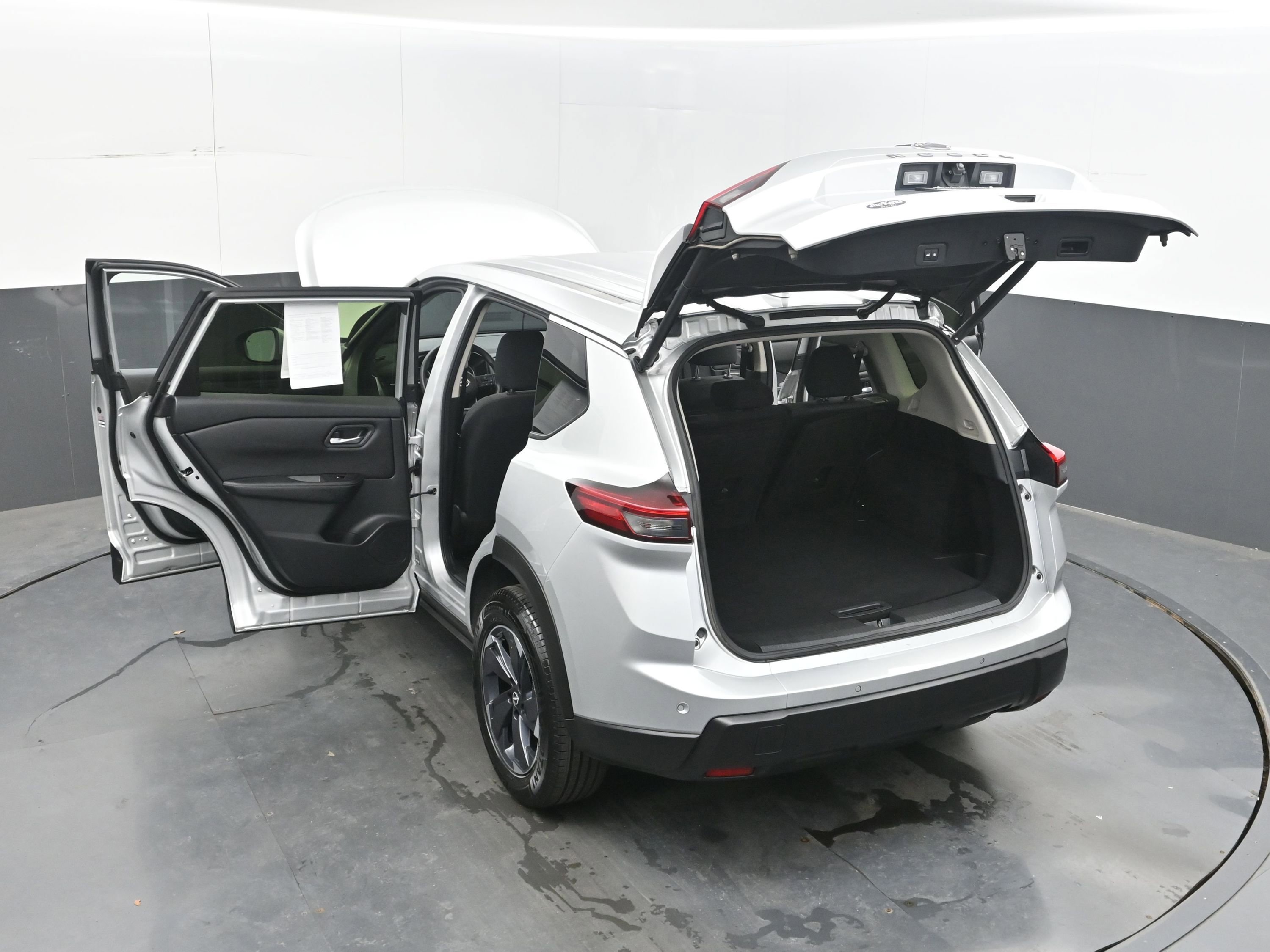 Certified 2024 Nissan Rogue SV AWD/4WD image 43