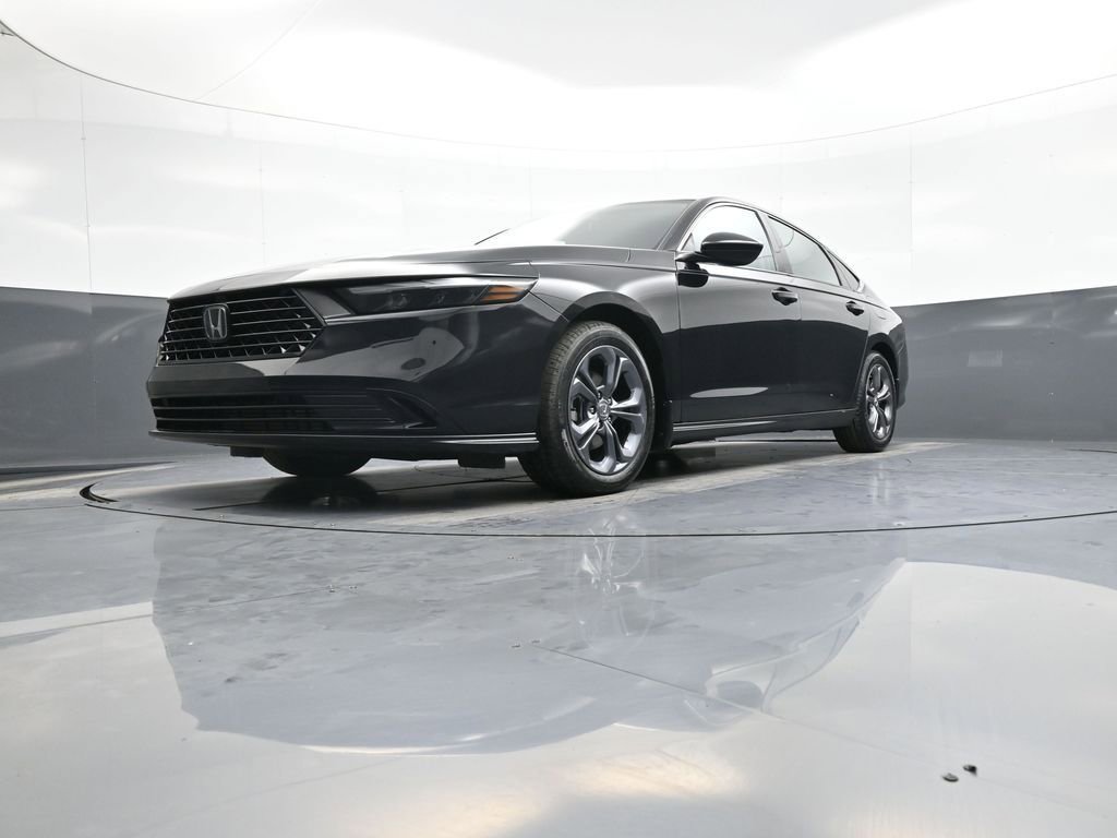 Certified 2023 Honda Accord EX image 23