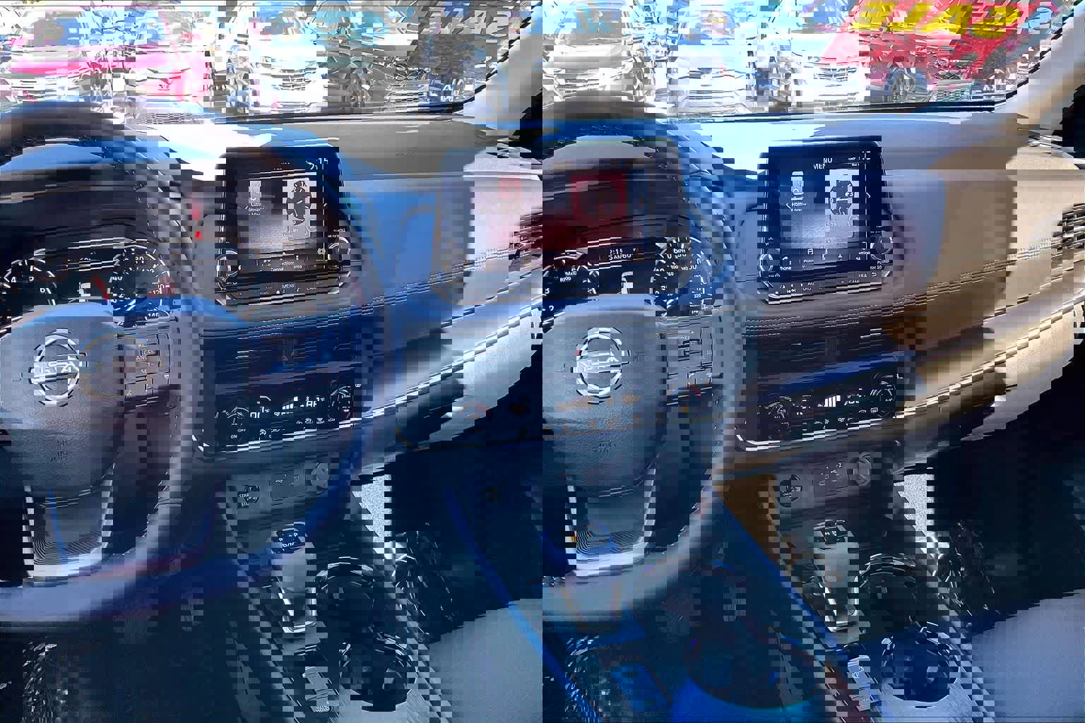 Used 2026 Nissan Rogue SV w/ SV Premium Package image 7