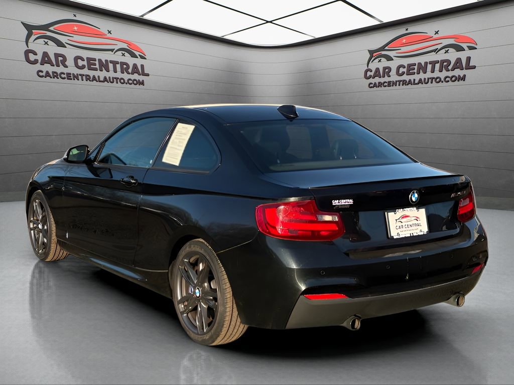Used 2016 BMW M235i xDrive Coupe image 3