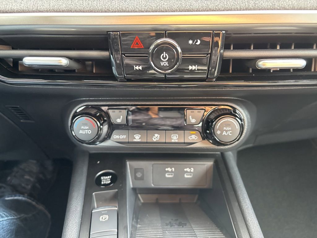 New 2026 Nissan Kicks SV w/ SV Premium Package AWD/4WD image 13