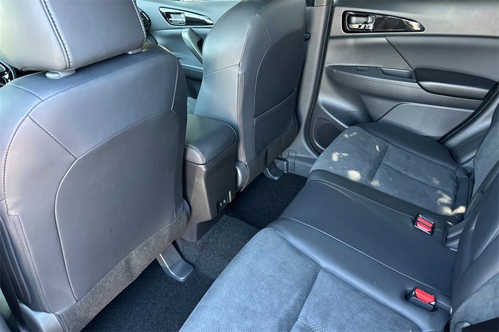 New 2025 Mitsubishi Eclipse Cross image 13