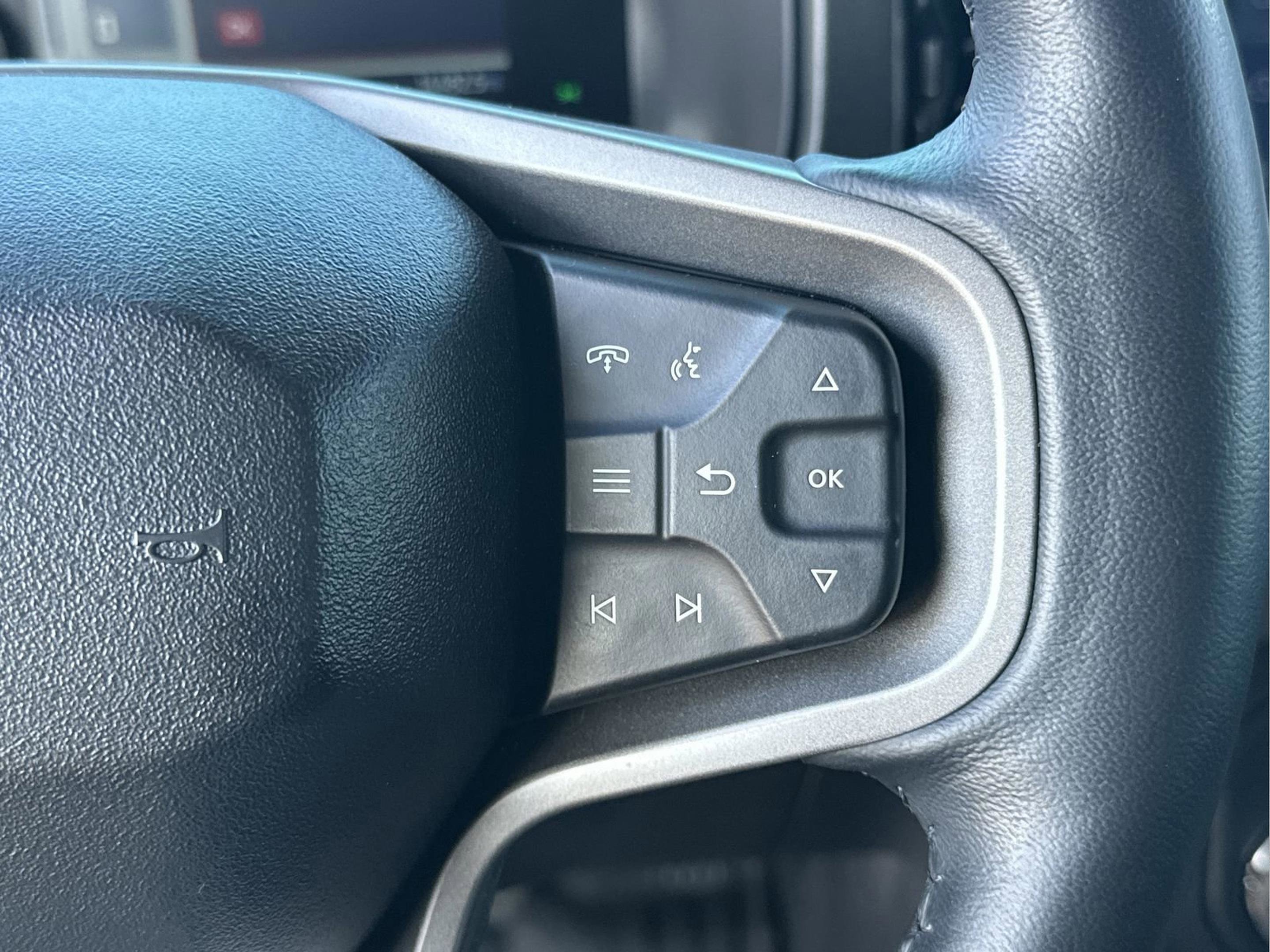 Used 2024 Ford Bronco Badlands image 14