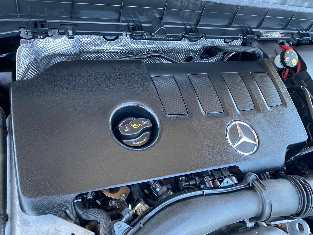 Used 2022 Mercedes-Benz GLB 250 image 28