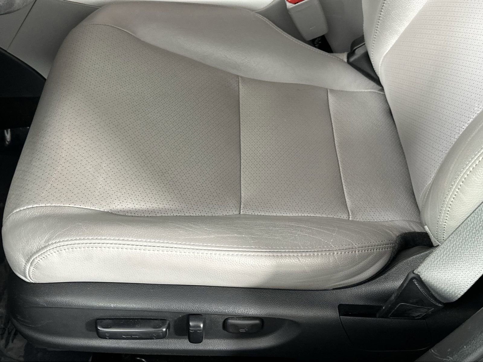 Used 2017 Honda Accord EX-L image 12