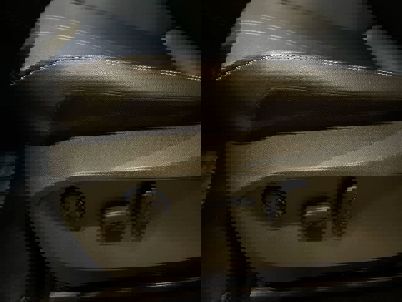 Used 2024 Volkswagen Tiguan SE image 12