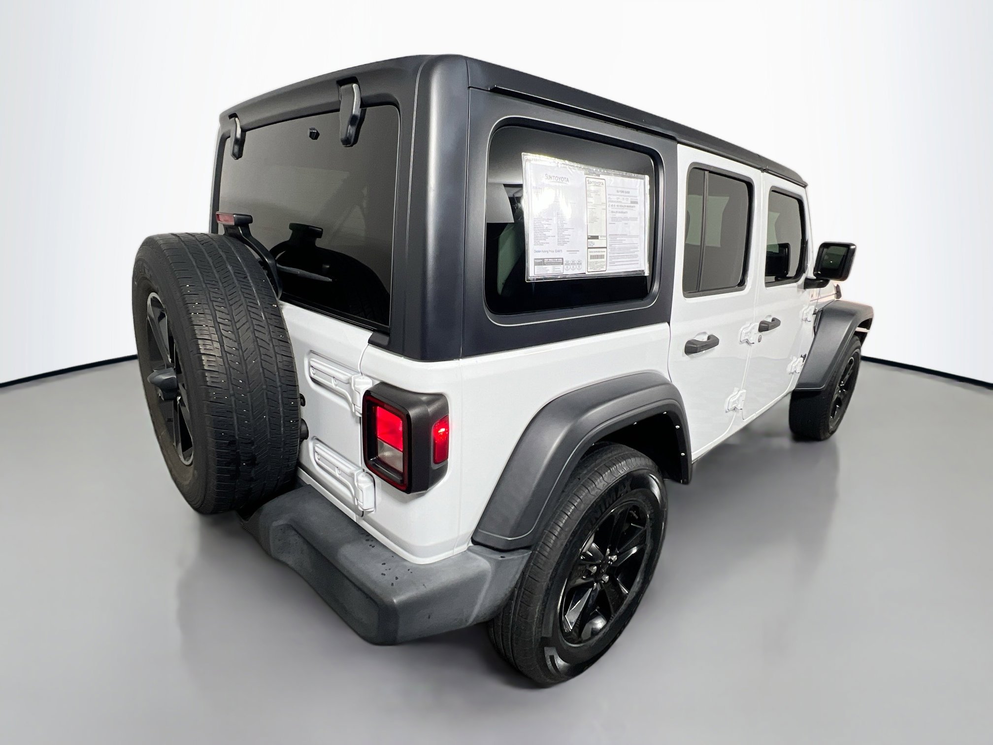 Used 2023 Jeep Wrangler Altitude image 4