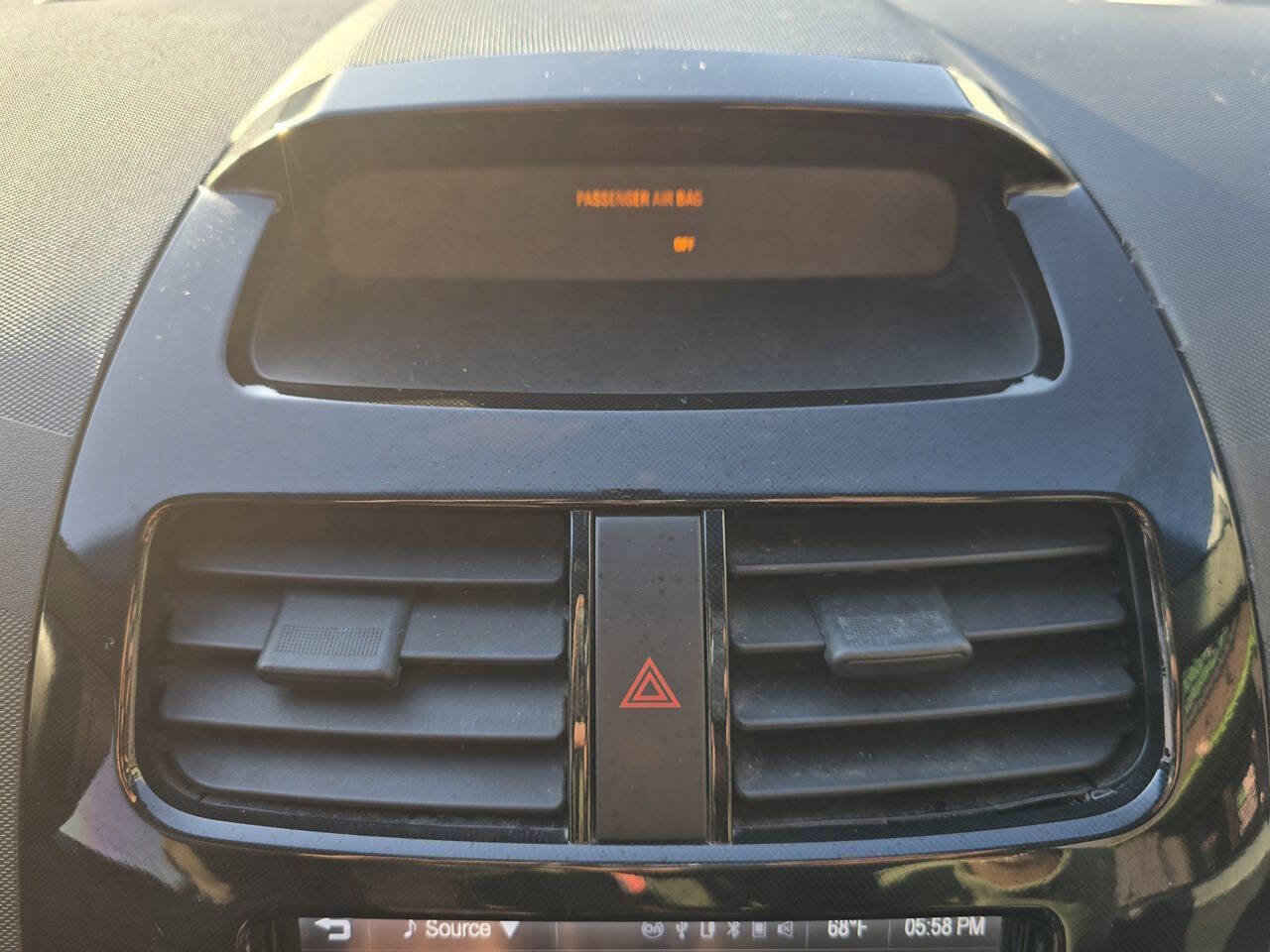 Used 2015 Chevrolet Spark LT image 27