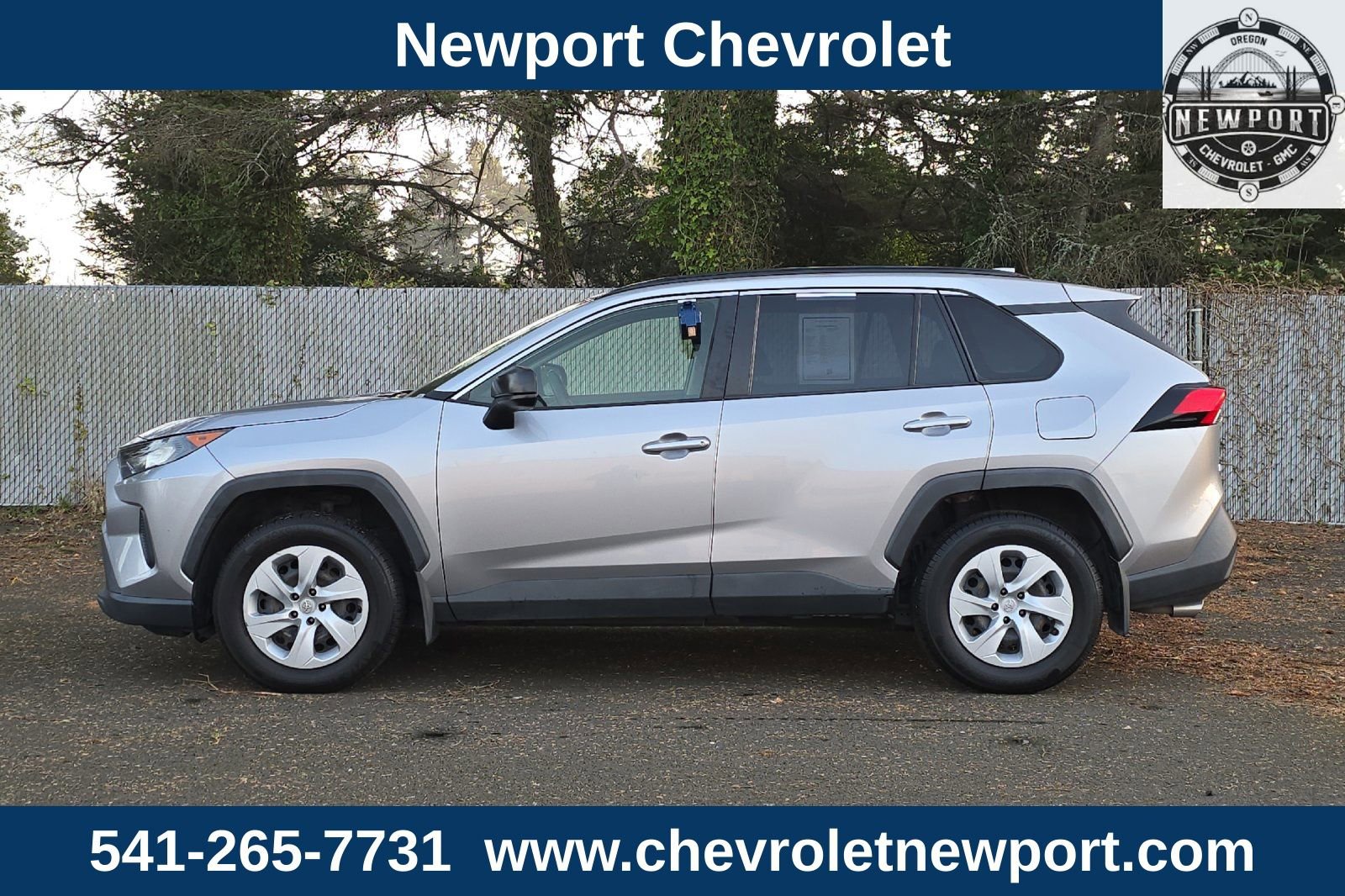 Used 2020 Toyota RAV4 LE image 8