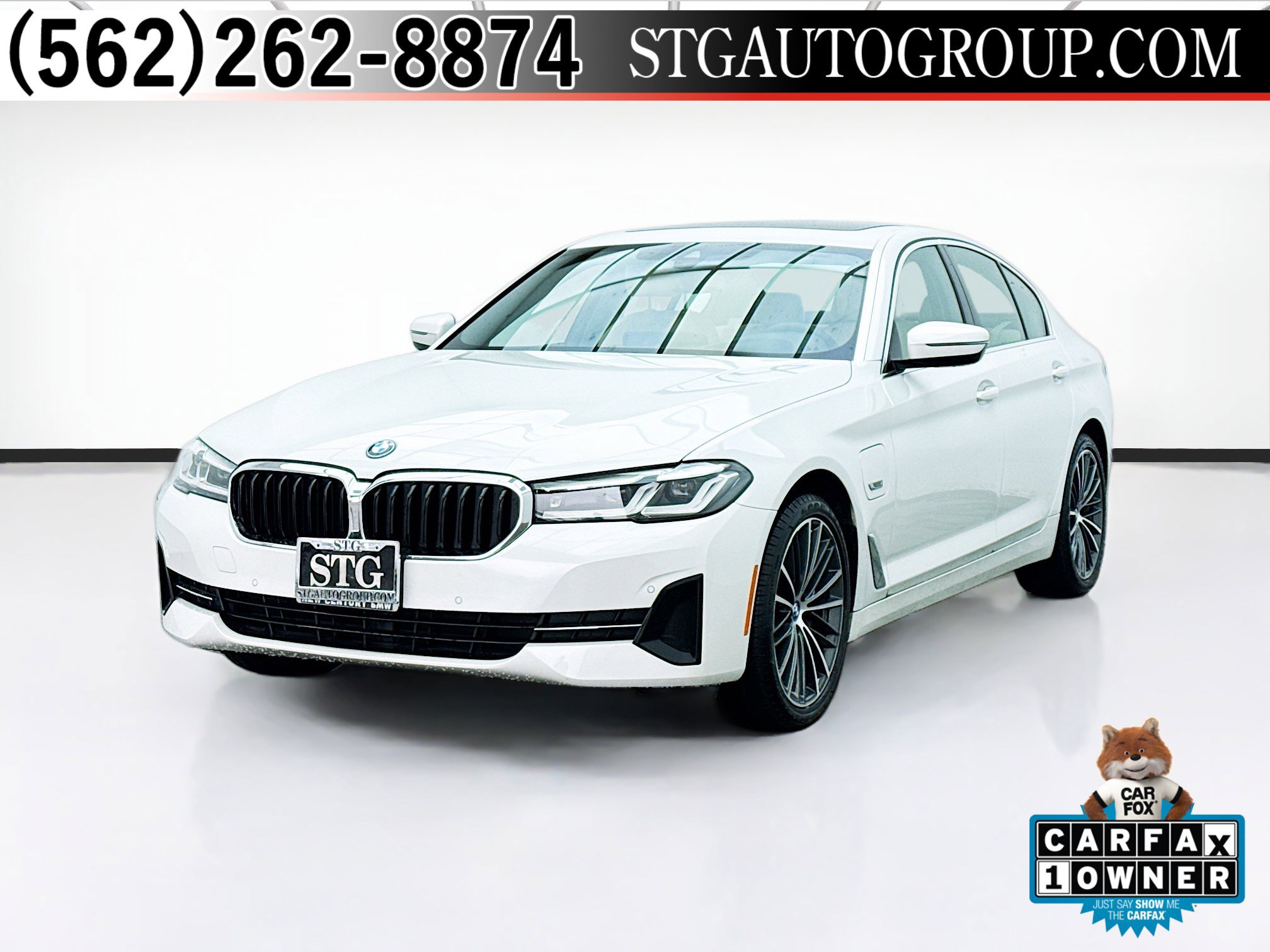 Used 2023 BMW 530e w/ Premium Package image 1