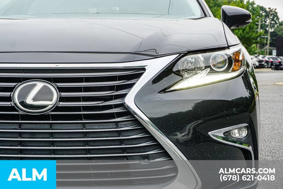 Used 2017 Lexus ES 350 w/ Premium Package FWD image 11