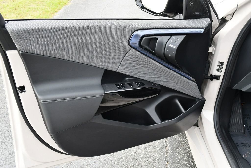 Used 2025 BMW X3 M50 w/ Premium Package image 11