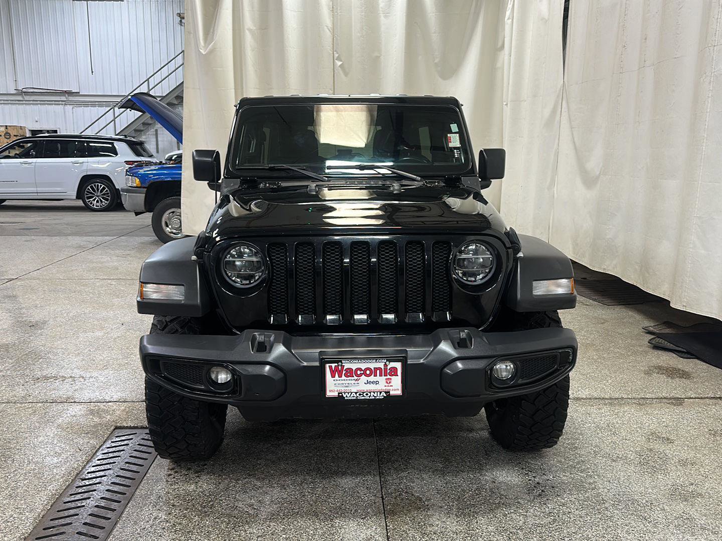 Used 2021 Jeep Wrangler Unlimited Willys image 7