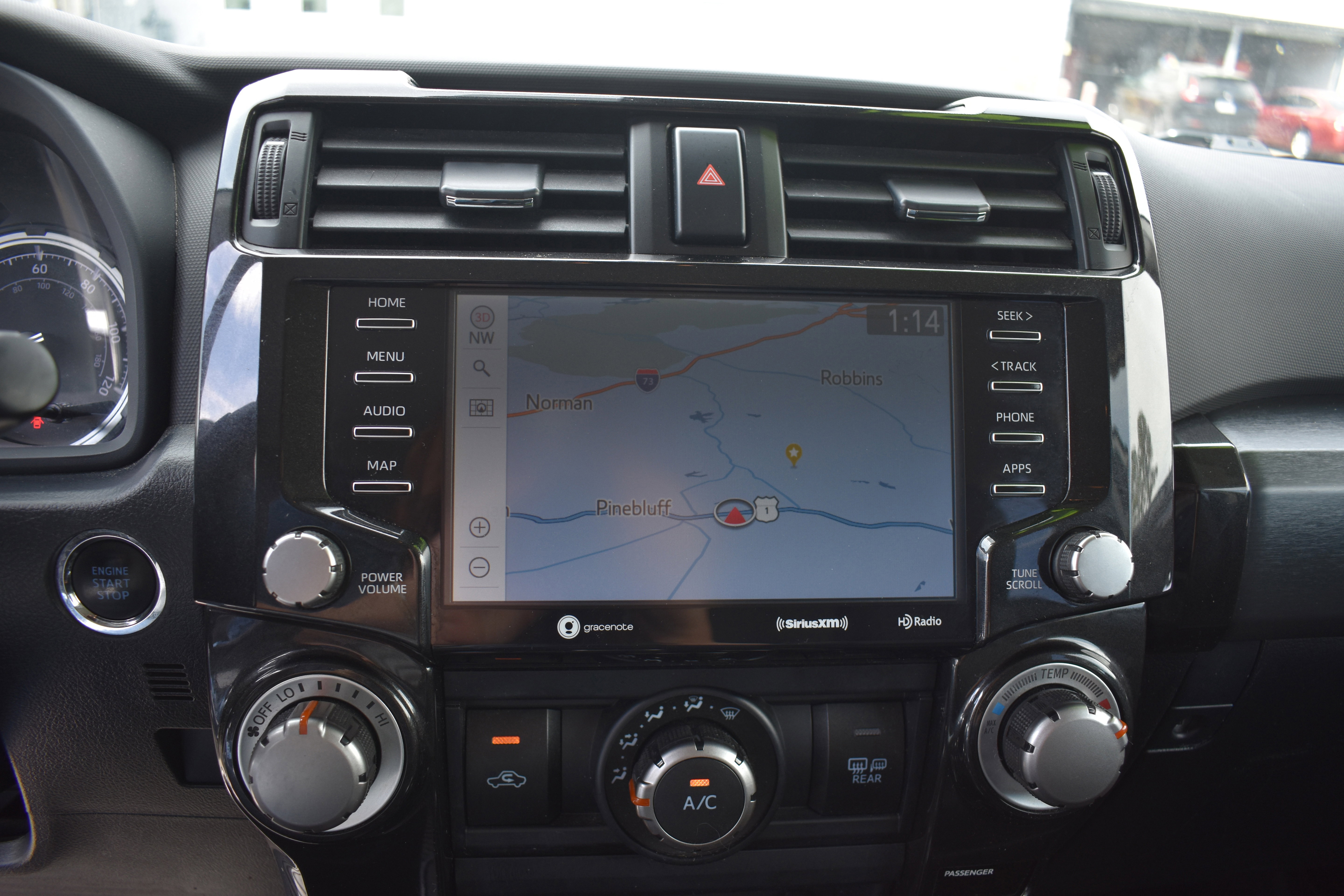 Used 2022 Toyota 4Runner TRD Off-Road Premium AWD/4WD image 18