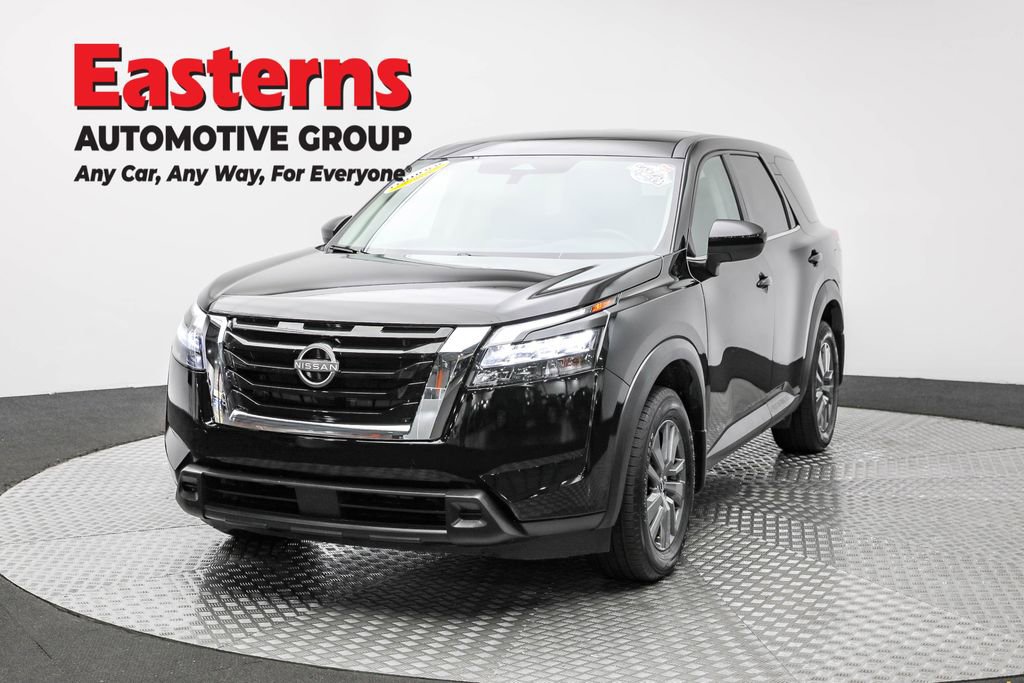 Used 2024 Nissan Pathfinder S