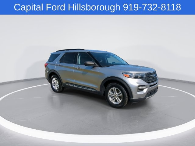 Used 2022 Ford Explorer XLT w/ Equipment Group 202A RWD image 2