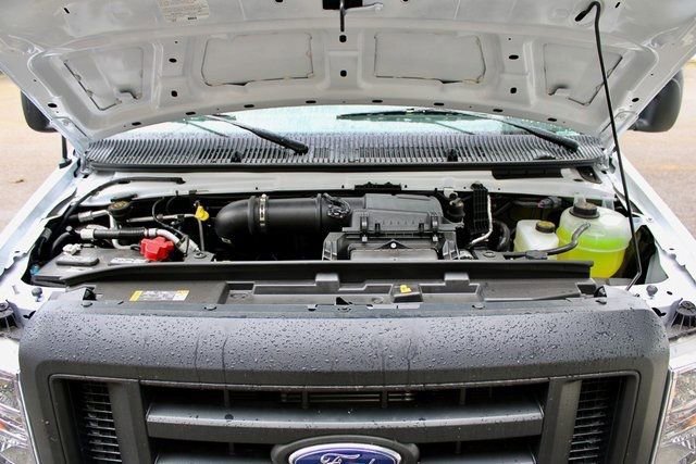 New 2025 Ford E-450 and Econoline 450 Super Duty w/ Driver's Safety Package image 19