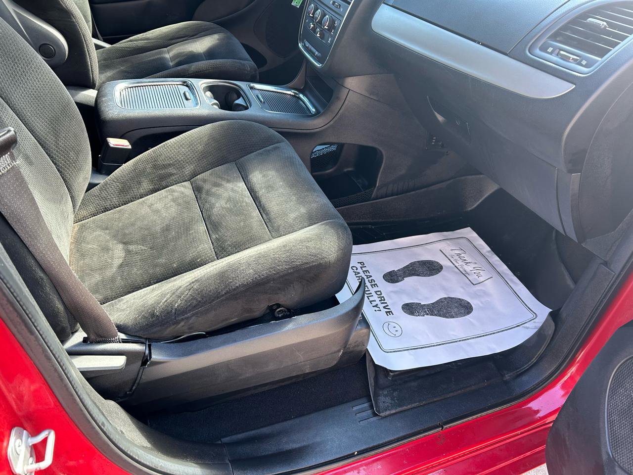 Used 2015 Dodge Grand Caravan SXT w/ Blacktop Package image 12