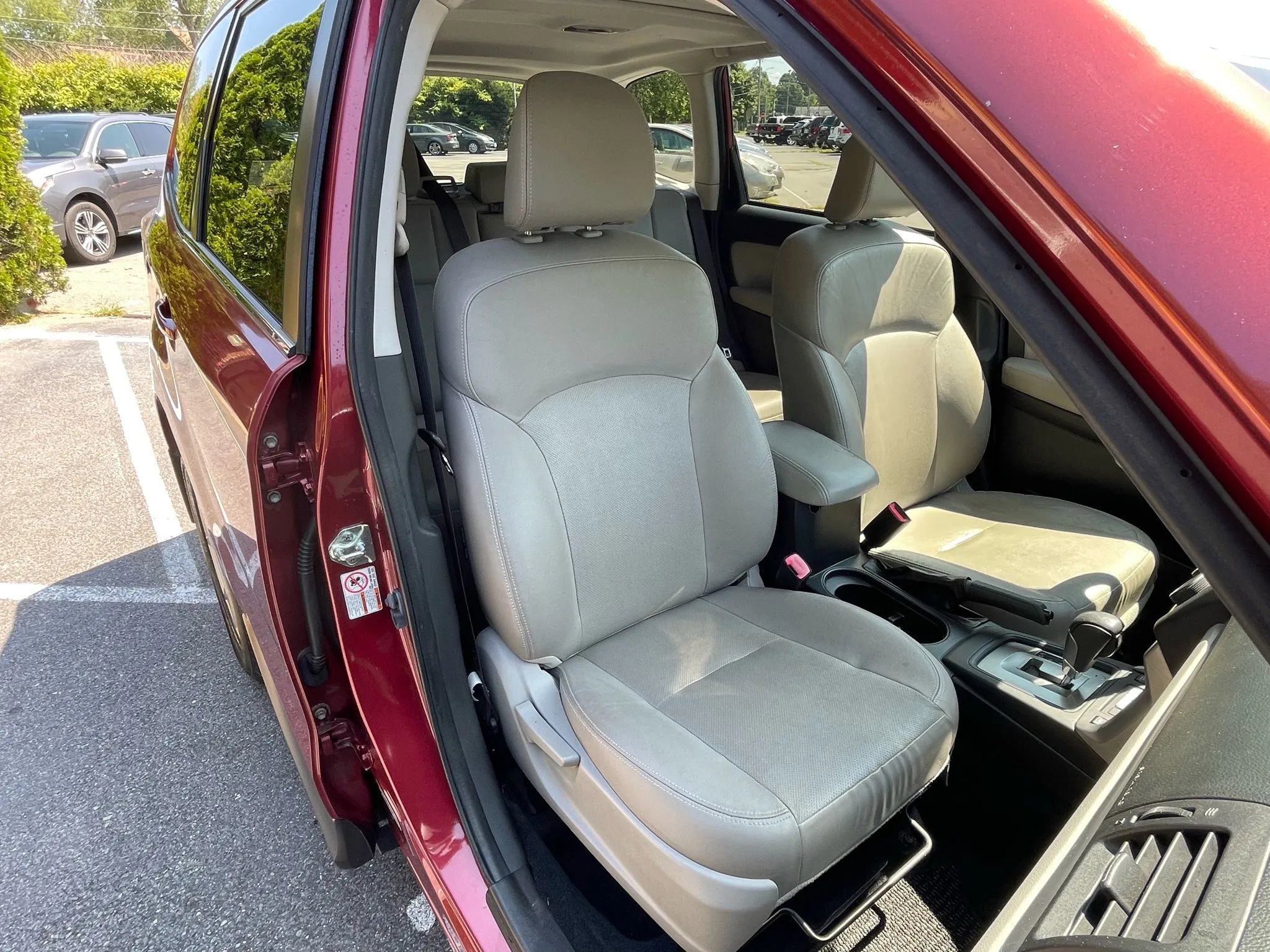 Used 2015 Subaru Forester 2.5i Limited image 13