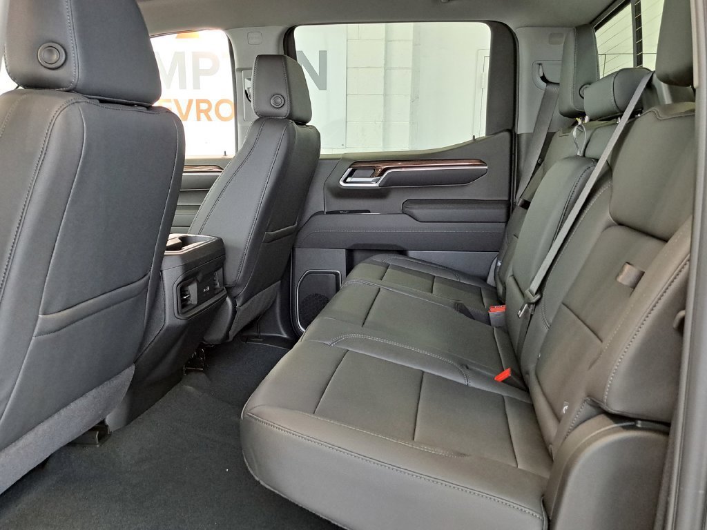 New 2026 Chevrolet Silverado 1500 LT w/ Z71 Off-Road Package AWD/4WD image 13