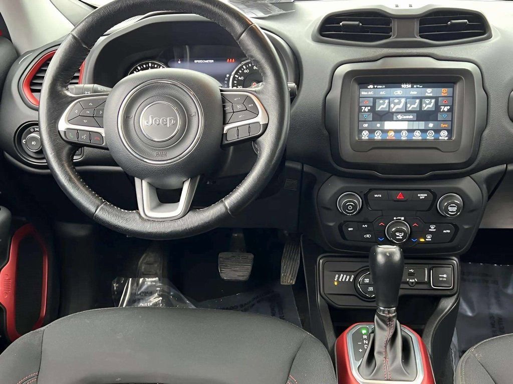 Used 2019 Jeep Renegade Trailhawk w/ Cold Weather Group II AWD/4WD image 17