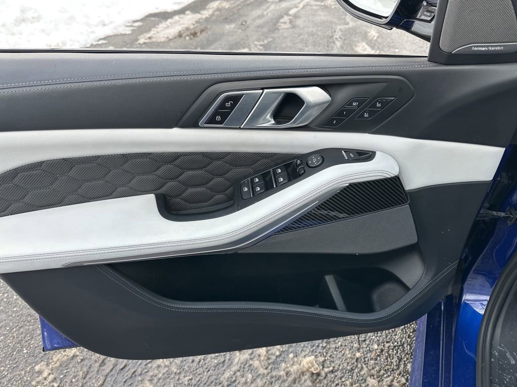 Used 2022 BMW X5 M w/ Executive Package image 43