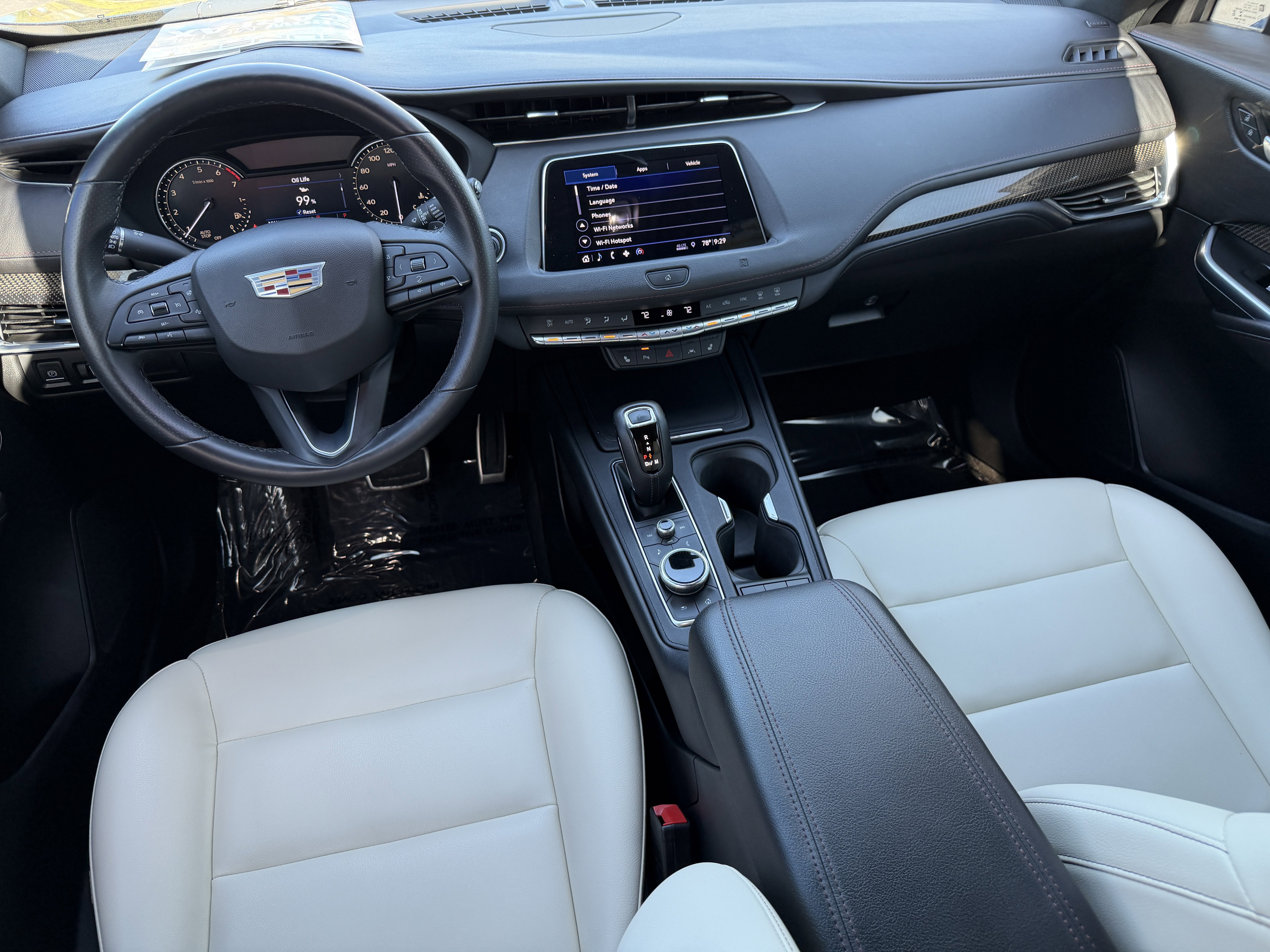 Used 2019 Cadillac XT4 Sport w/ Cold Weather Package image 10