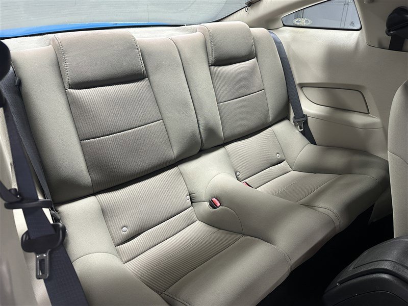 Used 2010 Ford Mustang GT image 12