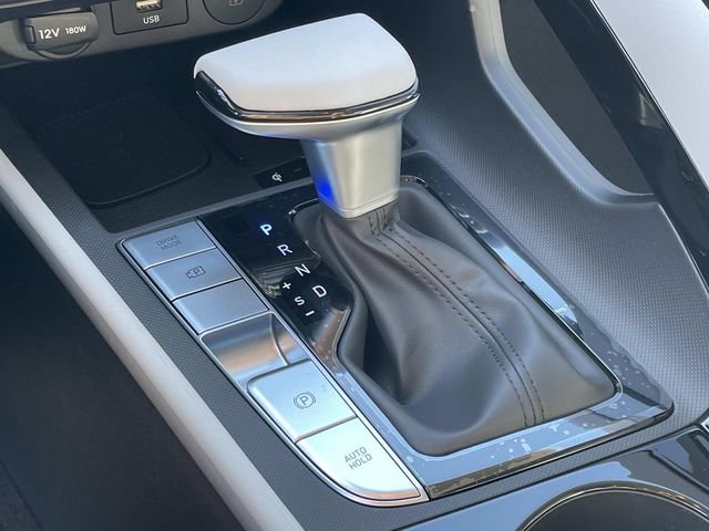 New 2026 Hyundai Elantra Limited FWD image 30