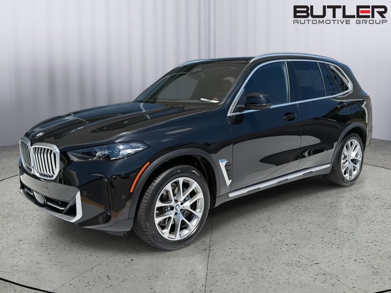 Certified 2024 BMW X5 xDrive40i w/ Parking Assistance Package AWD/4WD image 2
