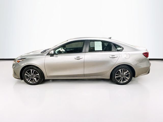 Used 2023 Kia Forte LXS w/ LXS Technology Package image 4