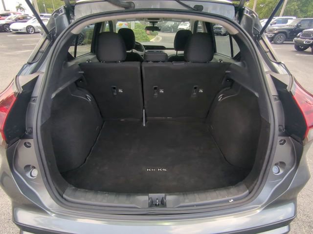 Used 2021 Nissan Kicks SV FWD image 14