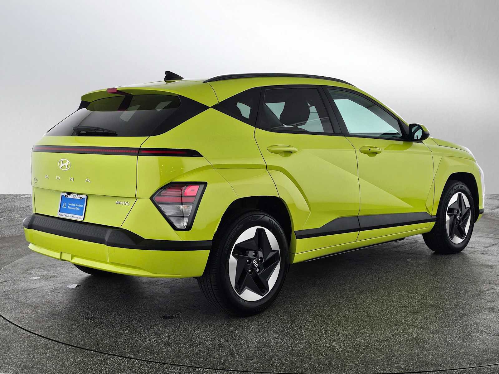 Used 2024 Hyundai Kona SEL FWD image 3
