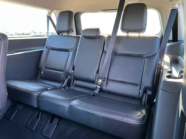 Used 2025 Ford Expedition Max Platinum AWD/4WD image 6