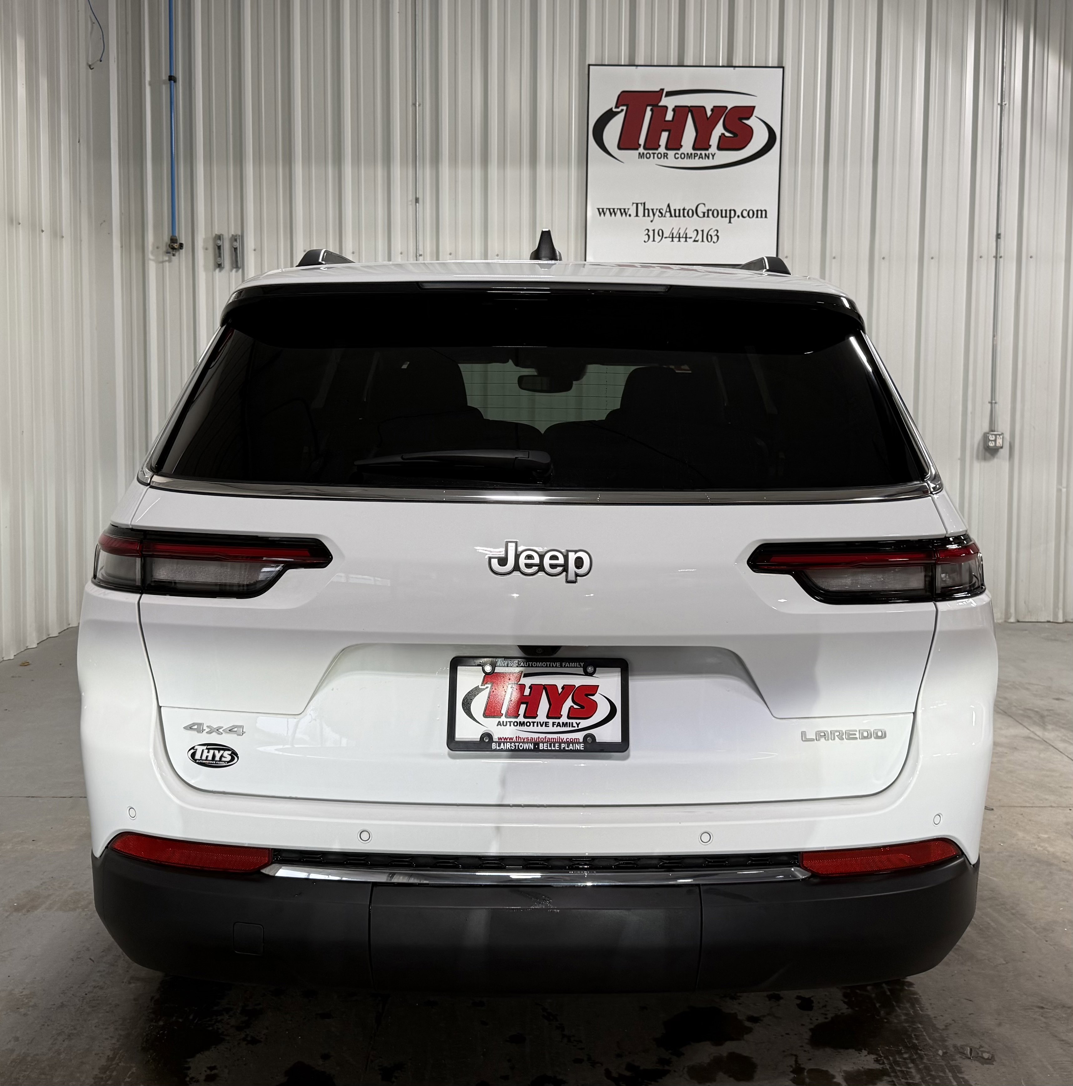 Used 2024 Jeep Grand Cherokee L Laredo w/ Luxury Tech Group I image 4