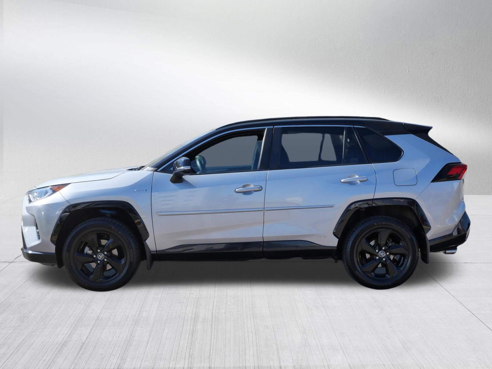 Used 2021 Toyota RAV4 XSE w/ XSE Grade Weather Package AWD/4WD image 5