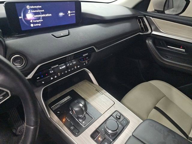 Used 2024 MAZDA CX-90 Plug-In Hybrid w/ Preferred AWD/4WD image 11