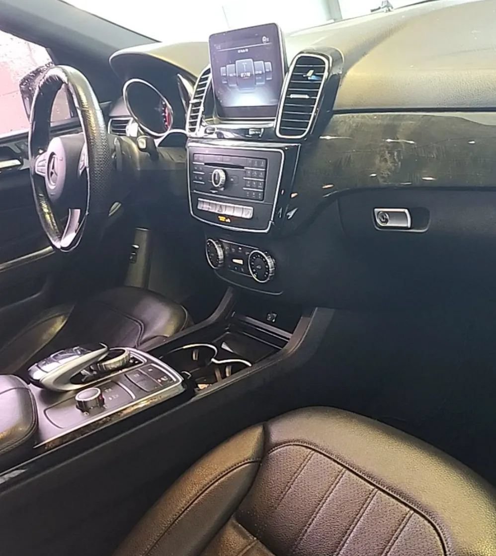 Used 2018 Mercedes-Benz GLE 350 4MATIC image 7