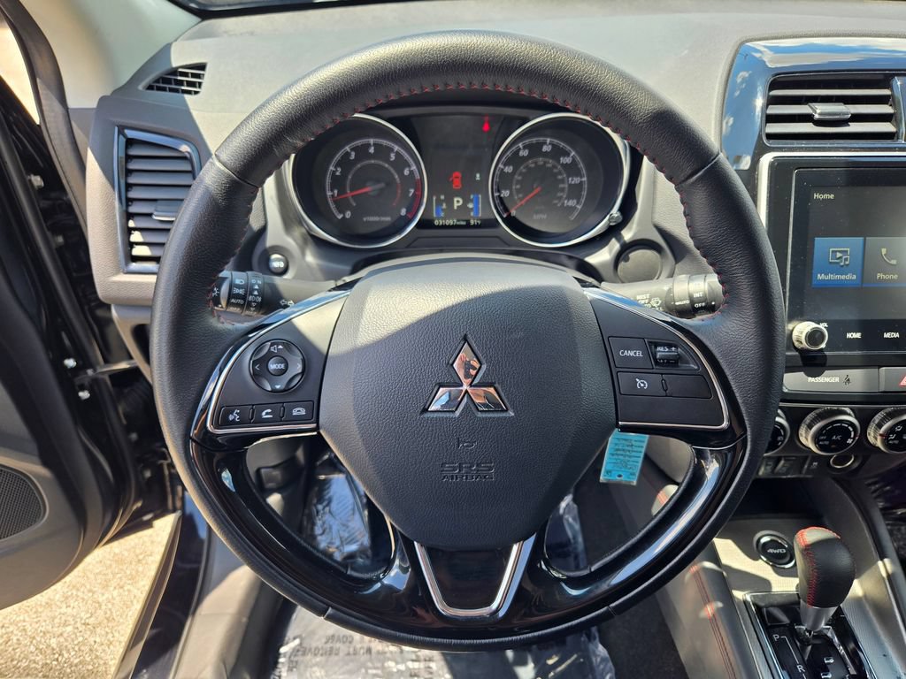 Used 2025 Mitsubishi Outlander Sport AWD image 39