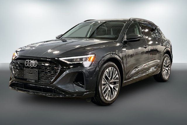 Used 2024 Audi Q8 e-tron Premium Plus AWD/4WD image 2