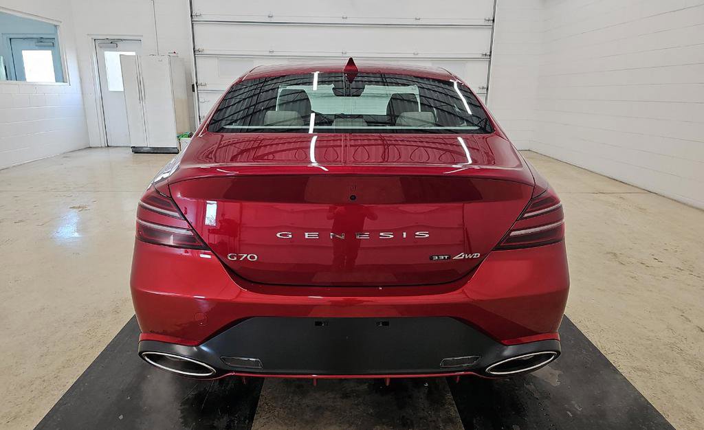 Used 2023 Genesis G70 3.3T image 5