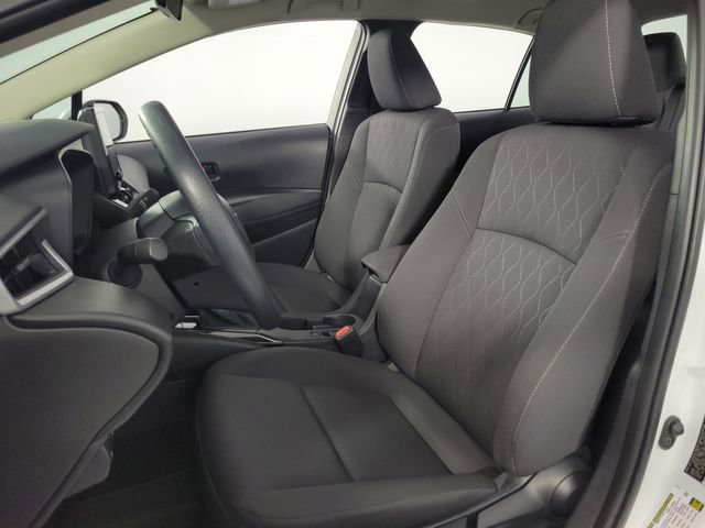 Used 2025 Toyota Corolla LE FWD image 14