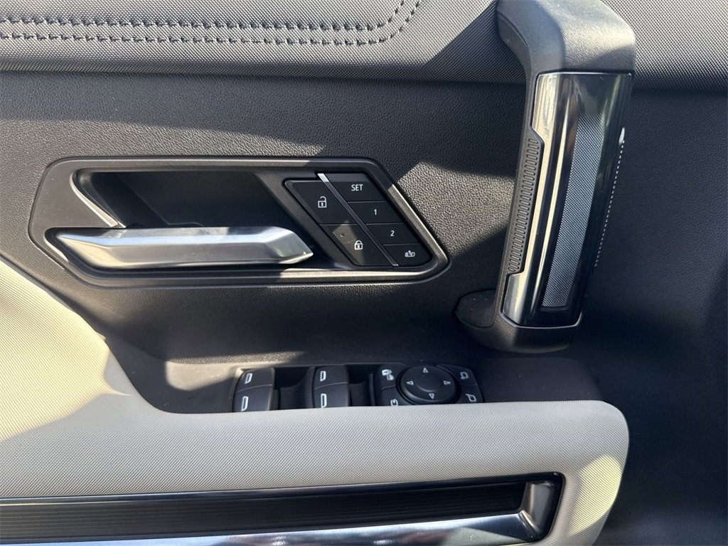 New 2026 GMC Hummer EV SUV image 15